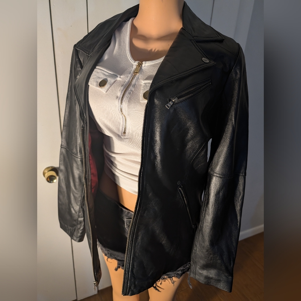 Motto Black Genuine leather jacket with red lining Size M